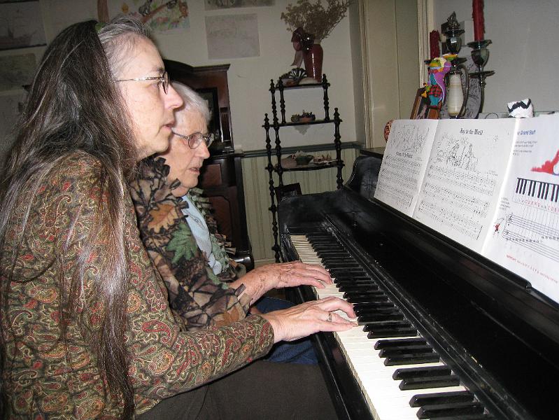 IMG_1994.JPG - Karen and Lenora play piano