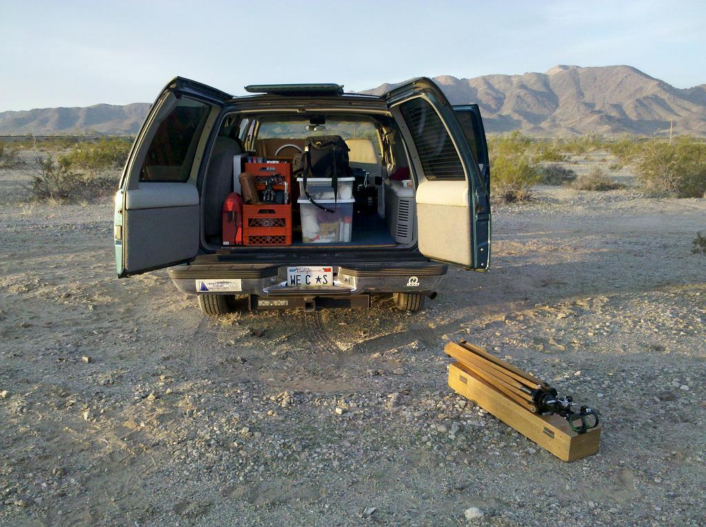 2011-01-29-chuckwalla-118.jpg - Dave's truck almost completely packed and ready to return to civilization.