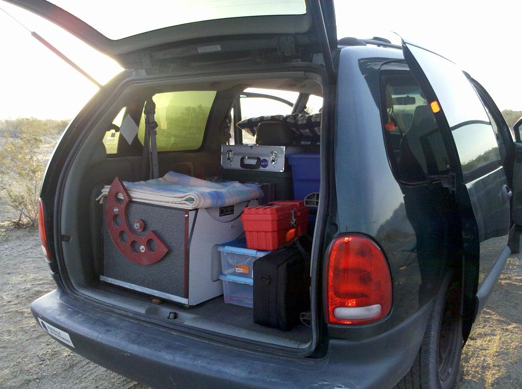 2011-01-29-chuckwalla-119.jpg - Our van with all the telescope gear, ready for tables and chairs on top.