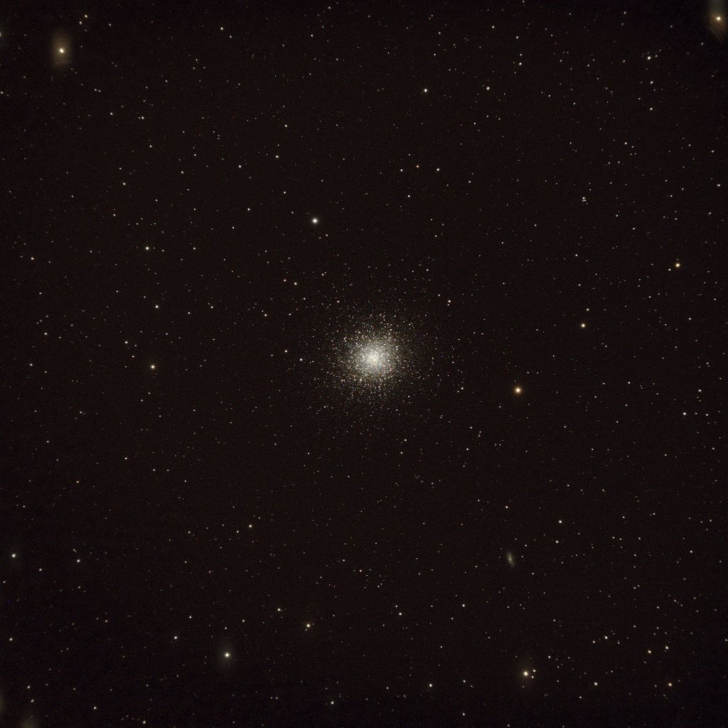 m13-15mins.jpg - M13 the great globular cluster in Hercules. (A little dew on the camera brought to the desert from home.)