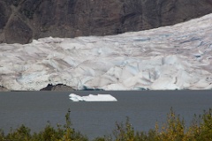 Zoomed in on an iceberg in the lake.
